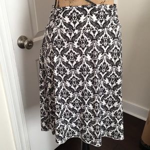 Tranquillity black and white skirt
